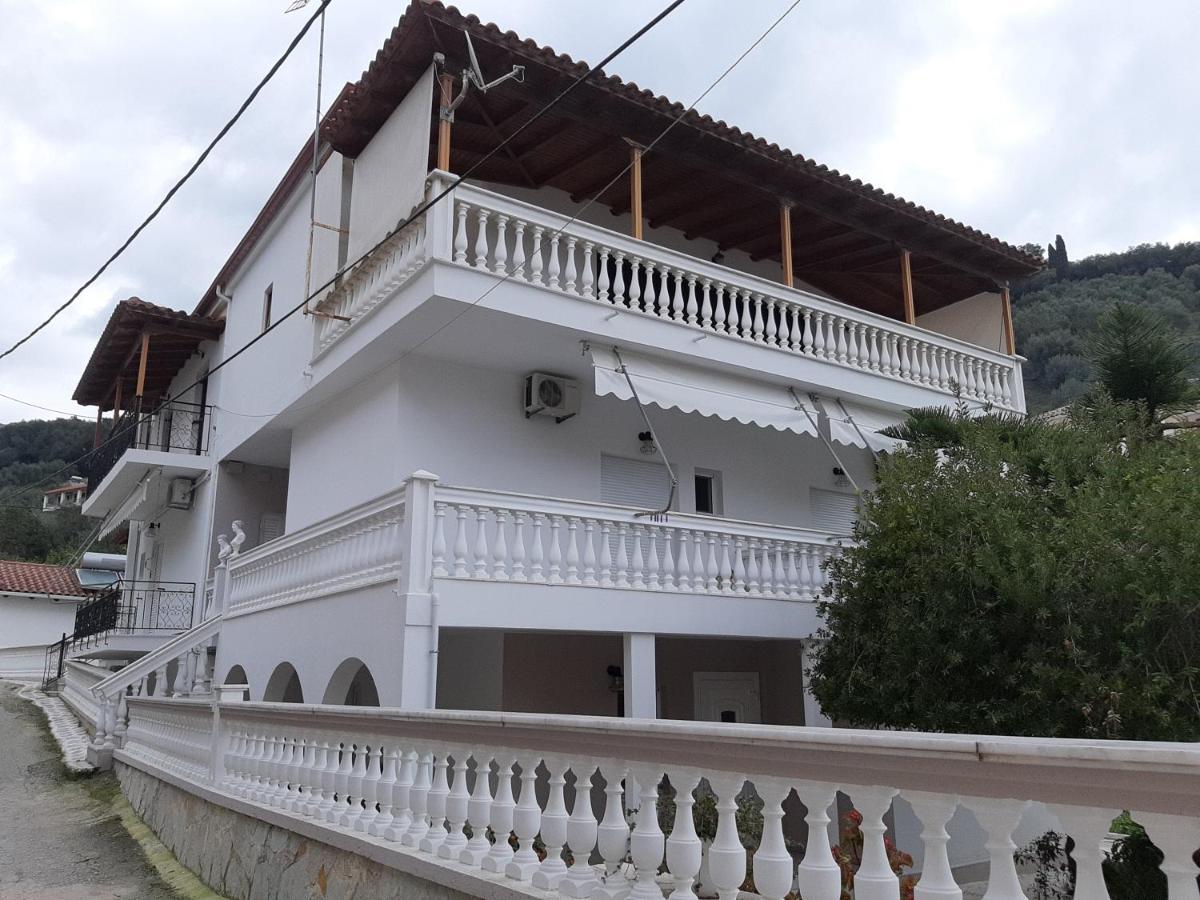 Villa Pappas Parga Exterior photo