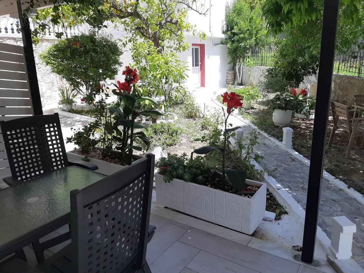 Villa Pappas Parga Exterior photo